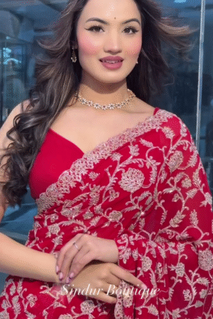 ✨ Exquisite Banarasi Silk Saree – A Timeless Treasure! ✨