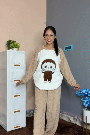 Midnight Aura – The Glow of Western Winter