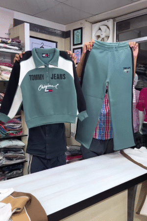 🔥 Luxe Winter Tracksuit Collection ❄️👟✨