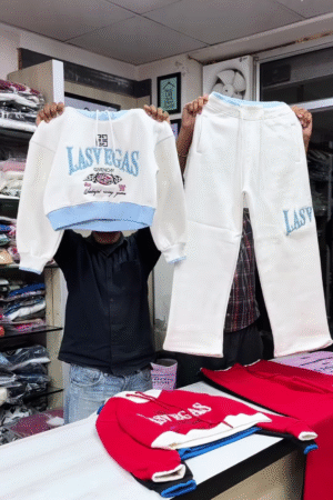 🔥 Stylish White & Red Tracksuit Set – Perfect Blend of Comfort & Fashion ❤️👟