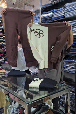 🍂 Cozy Chic Floral Co-Ord Set – Brown & Black Elegance 🌸✨